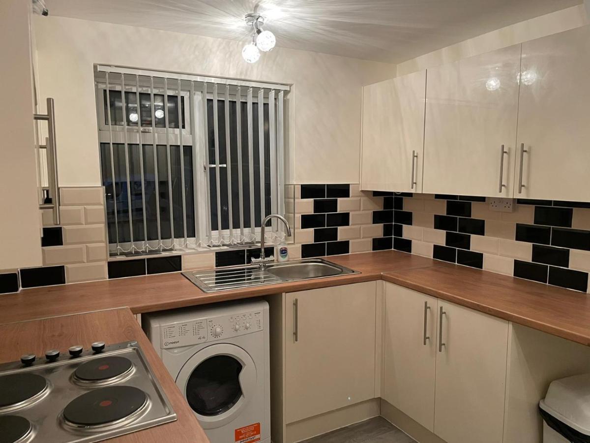 Vila Elegant Devon Luton  Exteriér fotografie